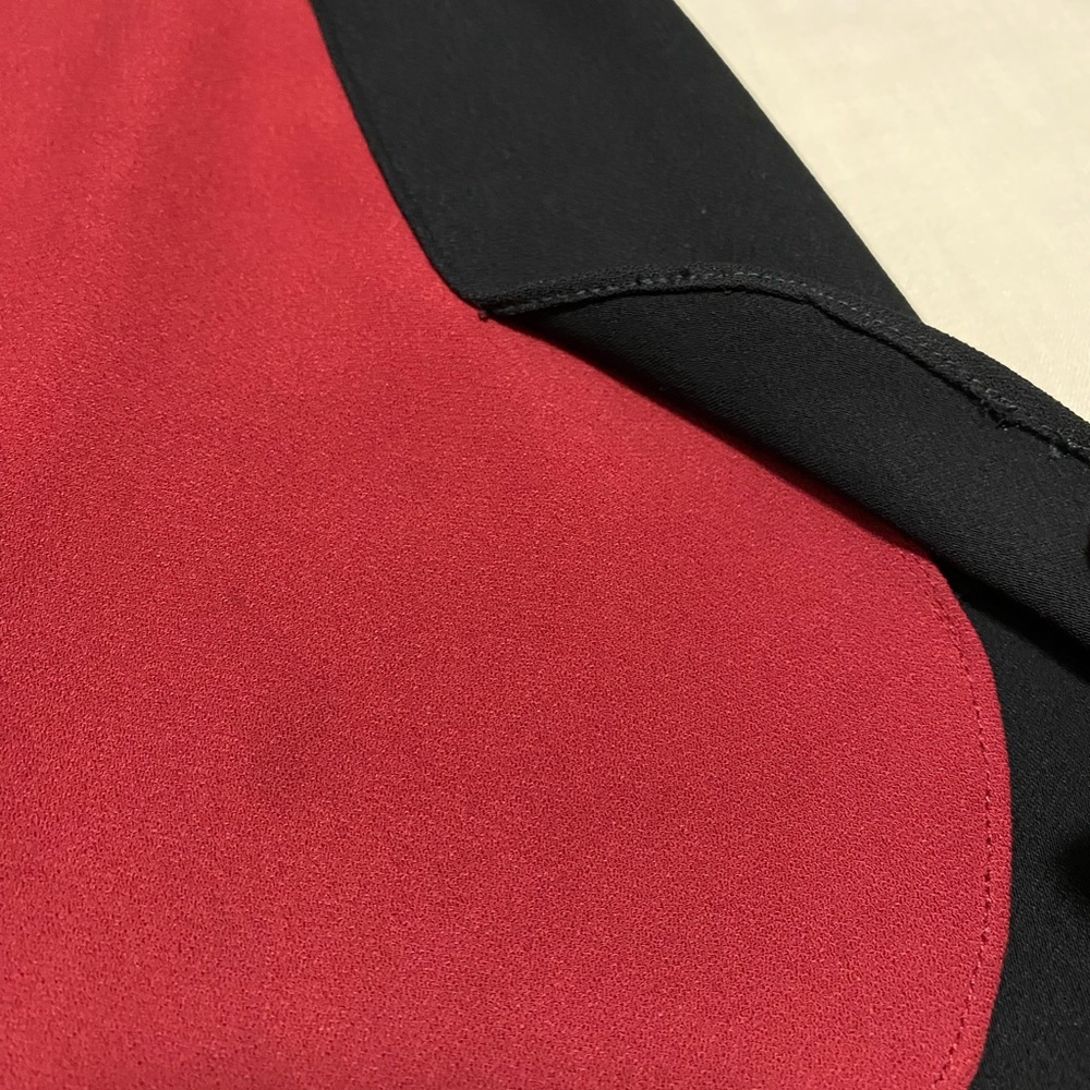 Trina Turk Burgandy & Black Colorblock Dress in Size 8. - Picture 11 of 11